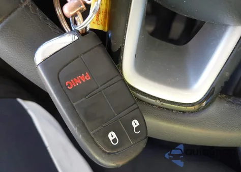 2019 Jeep Renegade Latitude Fwd z USA, uszkodzony, nr VIN ZACNJABB6KPK86499